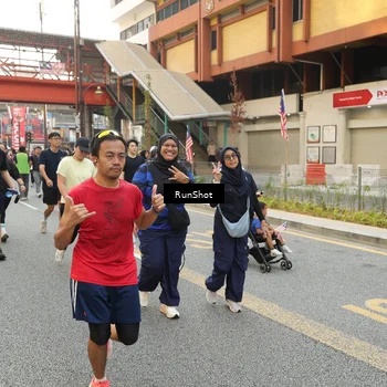 Runner Photo 4718650