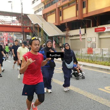 Runner Photo 4718653