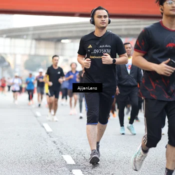 Runner Photo 4718659