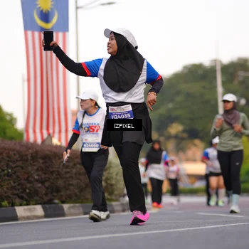 Runner Photo 4718668