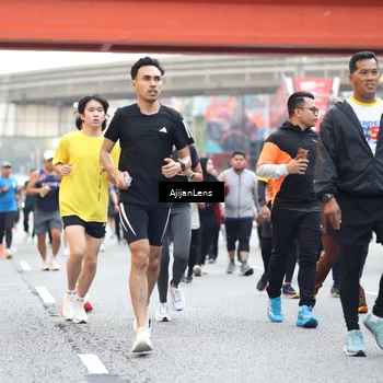 Runner Photo 4718709