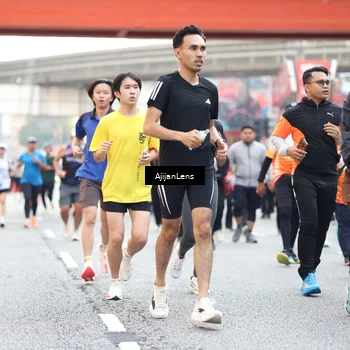 Runner Photo 4718747