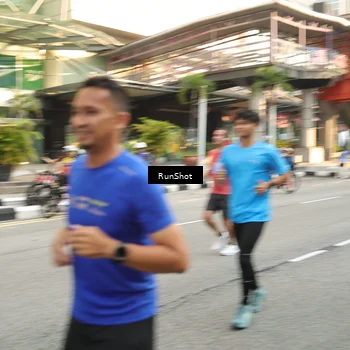 Runner Photo 4718917