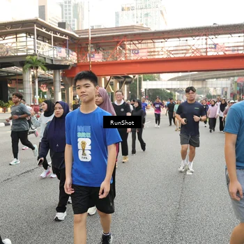 Runner Photo 4718972