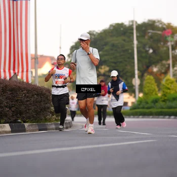 Runner Photo 4719244