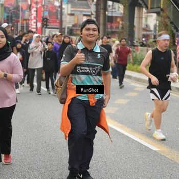 Runner Photo 4719379