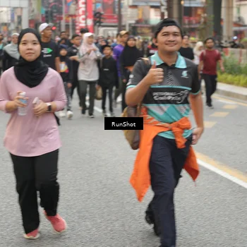 Runner Photo 4719393