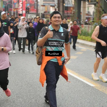 Runner Photo 4719415