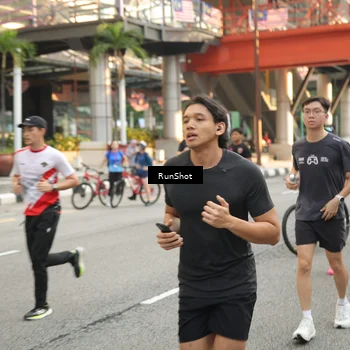 Runner Photo 4719506