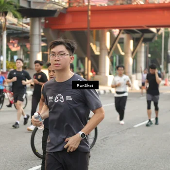 Runner Photo 4719563