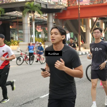 Runner Photo 4719601