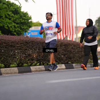 Runner Photo 4719655