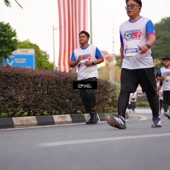 Runner Photo 4719753