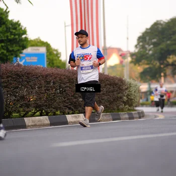 Runner Photo 4719756