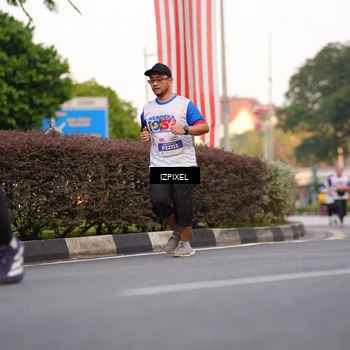 Runner Photo 4719758