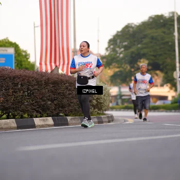 Runner Photo 4719973