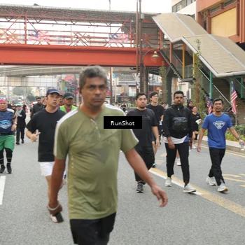 Runner Photo 4720200