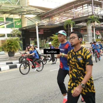 Runner Photo 4720335