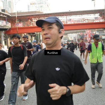 Runner Photo 4720343