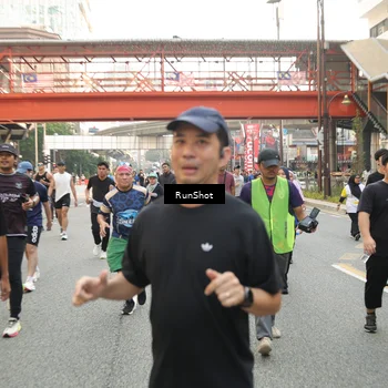 Runner Photo 4720373