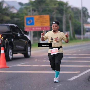 Runner Photo 4720381