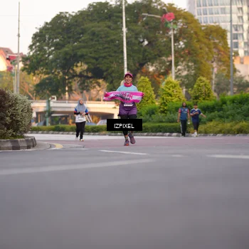 Runner Photo 4720455