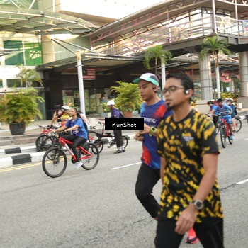 Runner Photo 4720535