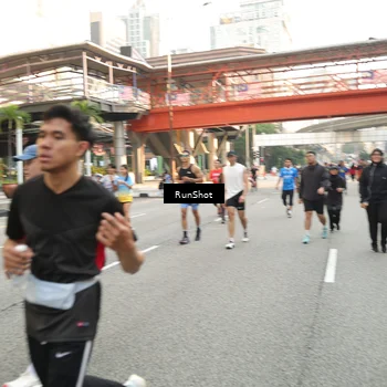 Runner Photo 4720552