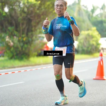 Runner Photo 4720681