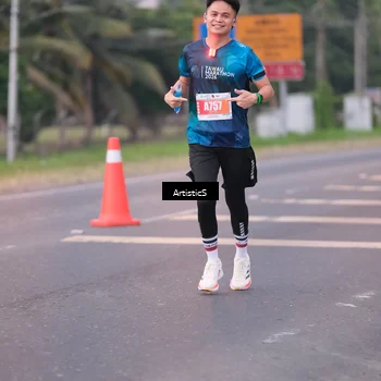 Runner Photo 4720916