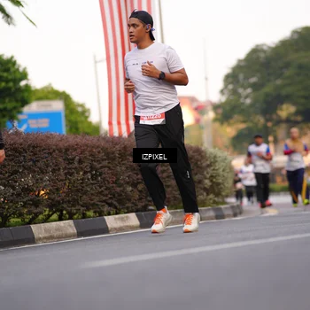 Runner Photo 4721157