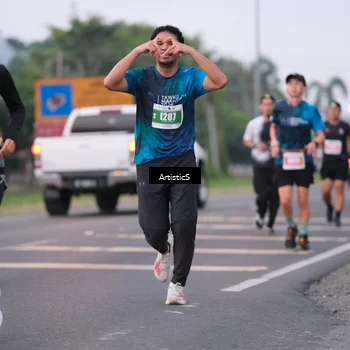 Runner Photo 4721273