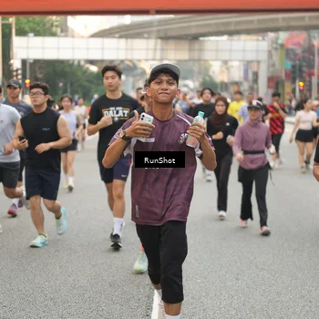 Runner Photo 4721300
