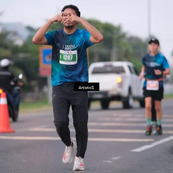 Runner Photo 4721345