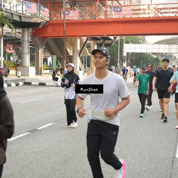 Runner Photo 4721866