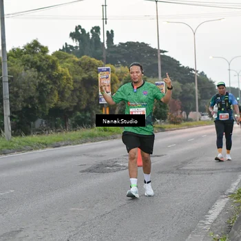 Runner Photo 4722024