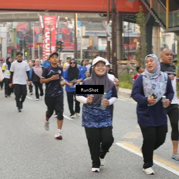 Runner Photo 4722624