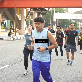 Runner Photo 4726512