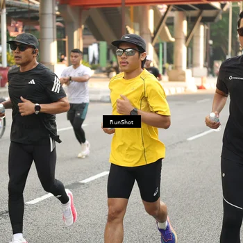 Runner Photo 4729443