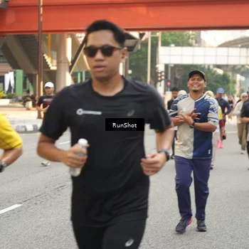 Runner Photo 4729576