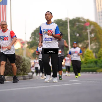 Runner Photo 4730680