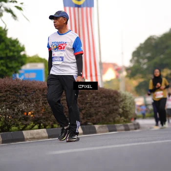Runner Photo 4731013