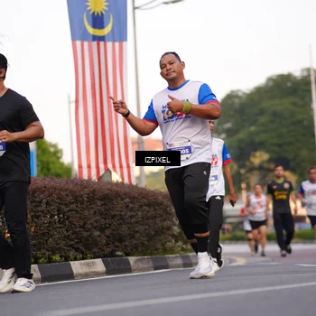 Runner Photo 4732025