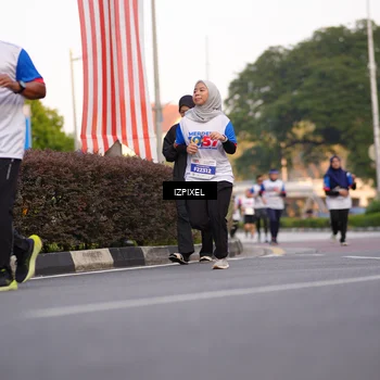 Runner Photo 4732475