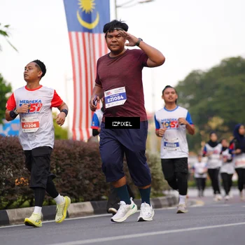 Runner Photo 4732713
