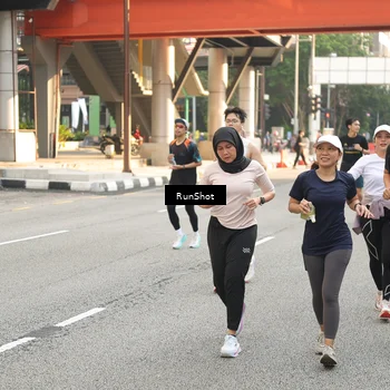 Runner Photo 4733111
