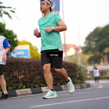Runner Photo 4733472