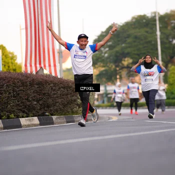 Runner Photo 4733624