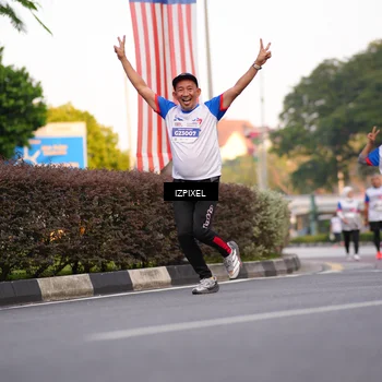 Runner Photo 4733643
