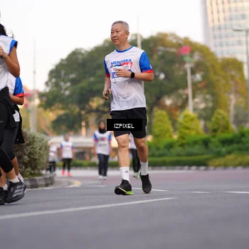Runner Photo 4733680